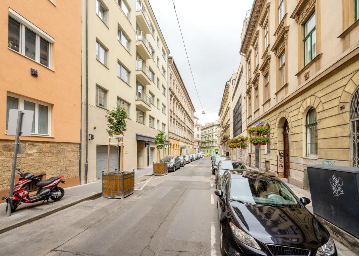 Feel Home Superior # Free Parking # Balcony # Ac Budapest Exterior photo